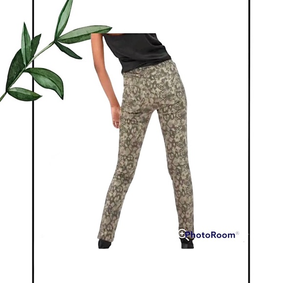 Zara Denim - Zara Women's High Rise Snake Print Skinny Pants